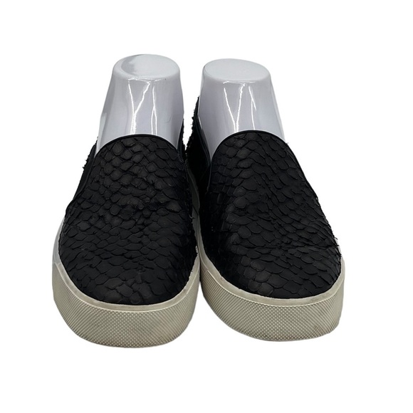 Vince Black Snakeskin Slip-On Loafers Size 8 Women's - Picture 3 of 9